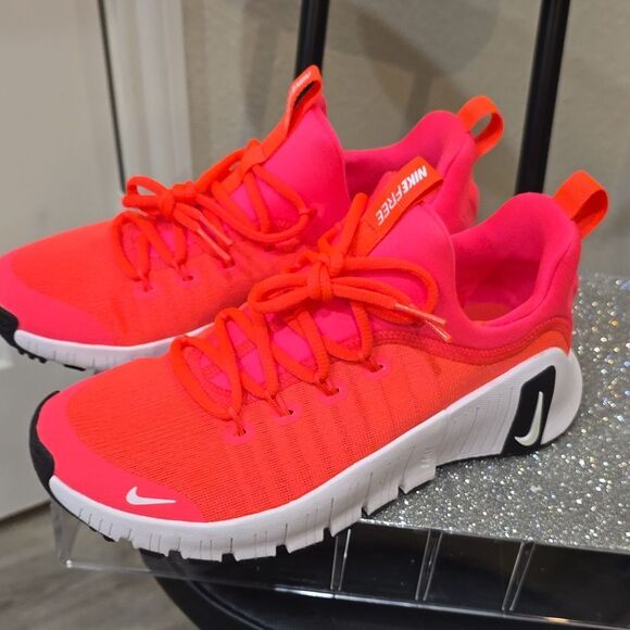Nike Metcon 6 Athletic Sneakers- Hot Punch - Picture 11 of 14